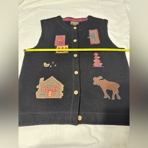 Woolrich Vtg L Moose Embroidered Vest Black Wool Beaded Patchwork Grandma Cabin - Picture 5 of 8